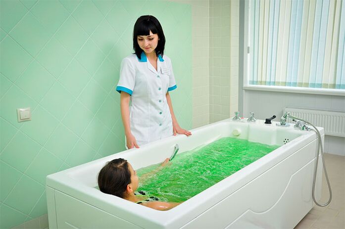 Ein Heilbad ist ein wirksames Verfahren zur Behandlung von Arthrose
